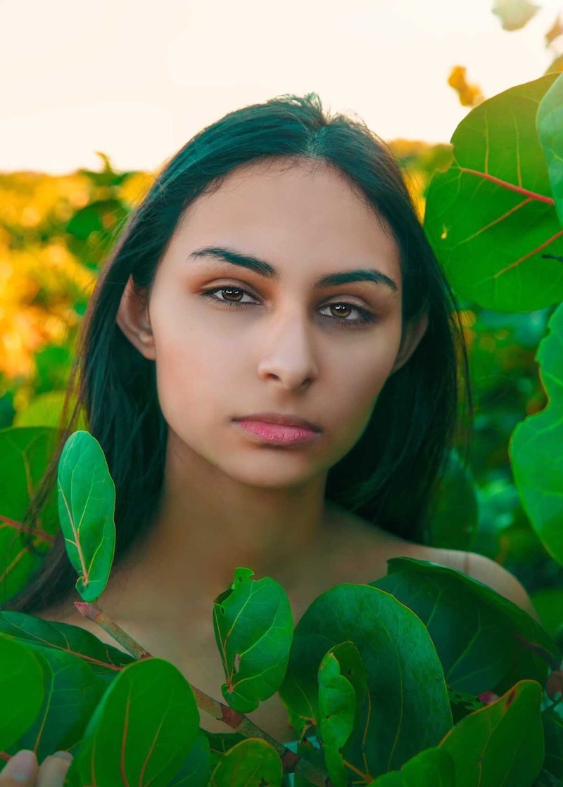 Female model photo shoot of Lila Husein
