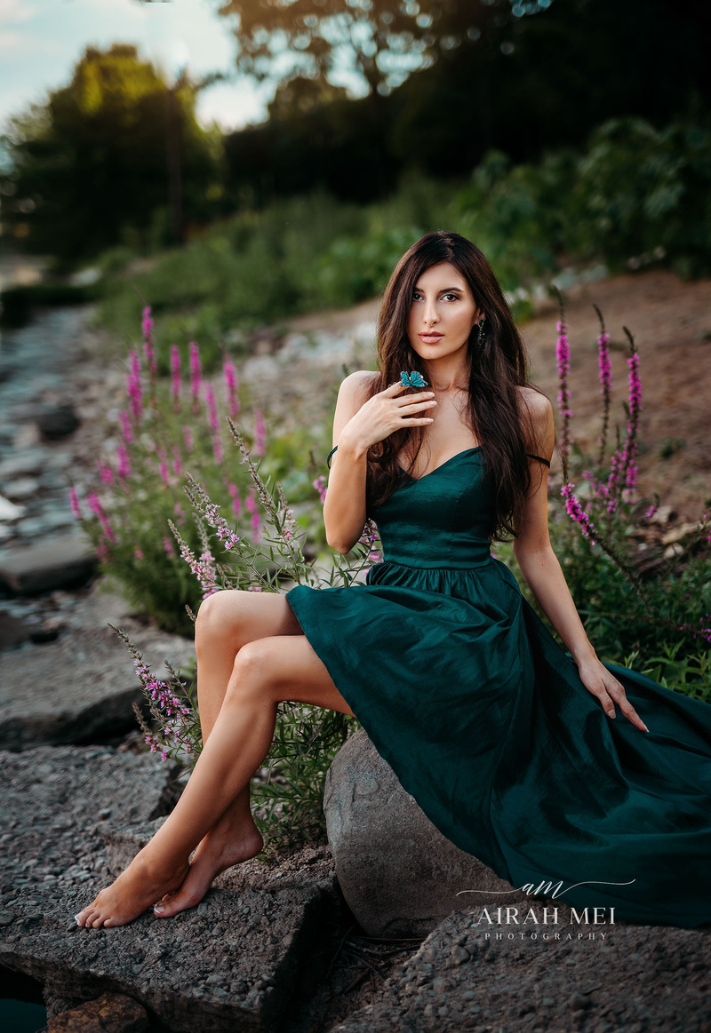 Female model photo shoot of Aleksandra Blanusa