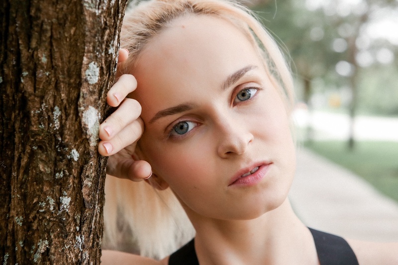 Female model photo shoot of emilygray