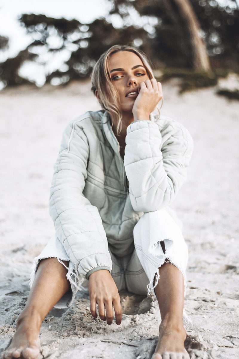 Female model photo shoot of kloeleesmith in Melbourne