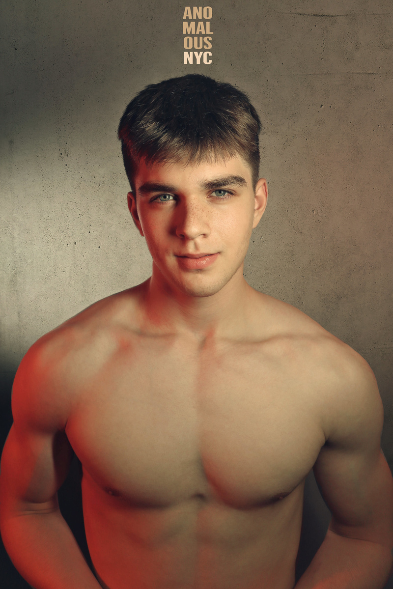 Male model photo shoot of Thomas Anomalous