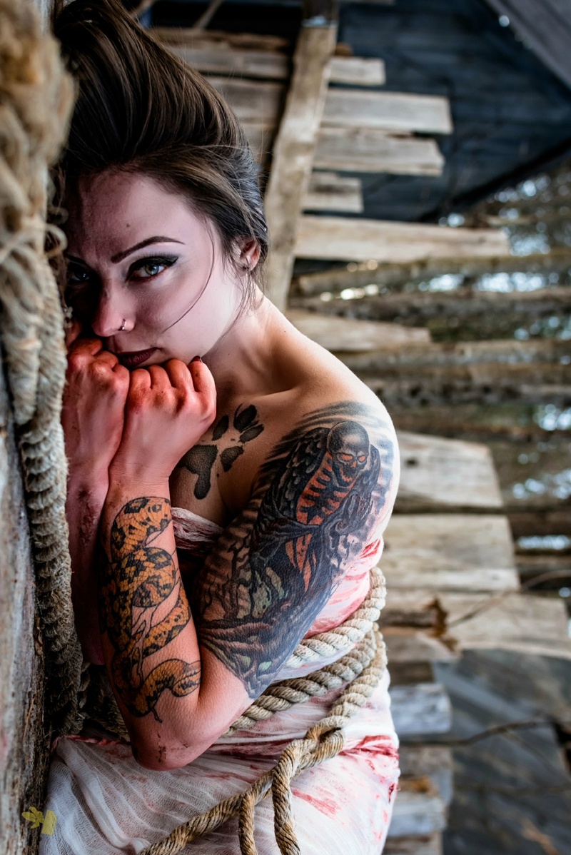 Female model photo shoot of Niki Dysnomia in Haunted Overload, Lee NH.