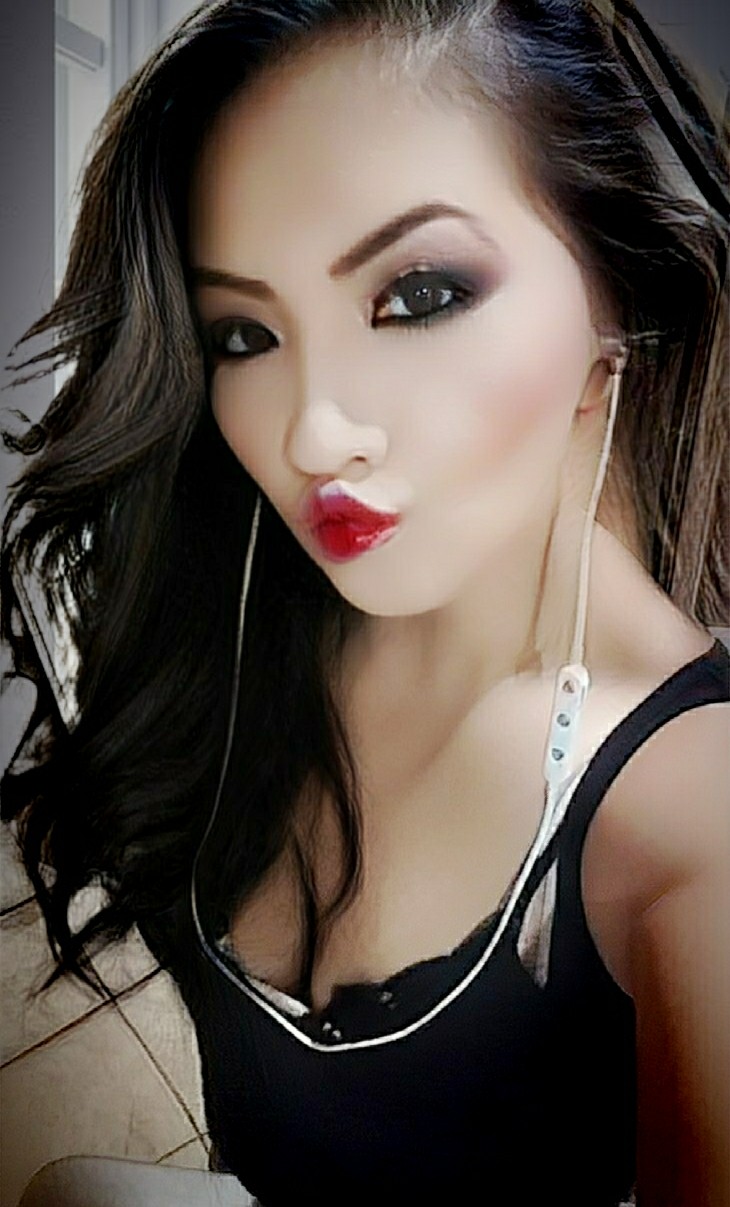 Female model photo shoot of Chyna Xiong