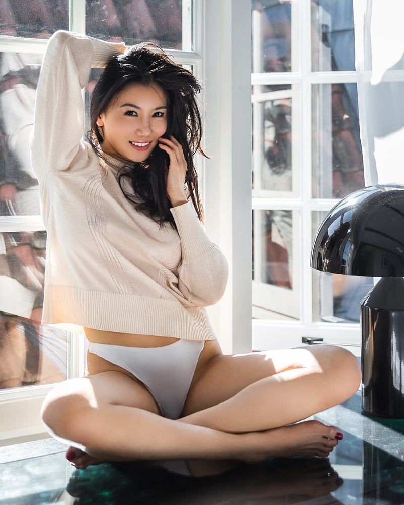 Female model photo shoot of YuQi in Ambassade Hotel Amsterdam