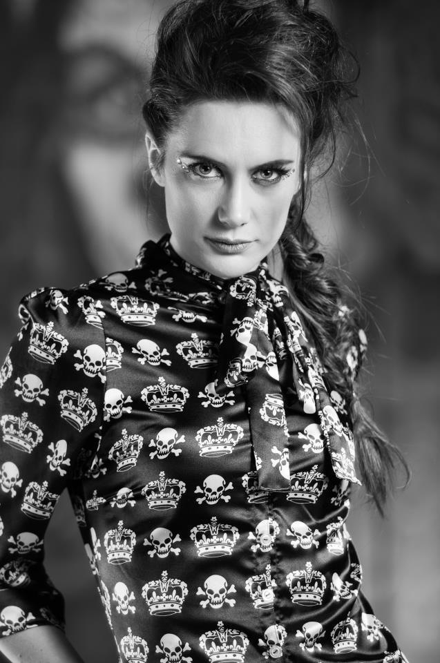Female model photo shoot of Marijke Beijer 