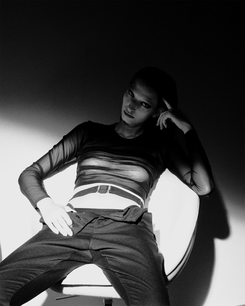 Male model photo shoot of Lumen Ultimum Photos in Espacio Elle studio