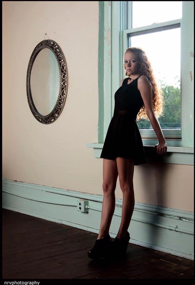 Female model photo shoot of Haley R