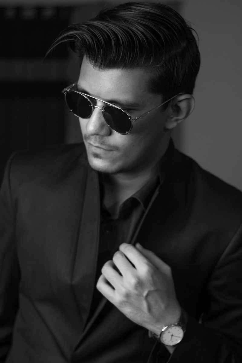 Male model photo shoot of Sakib Sarwar