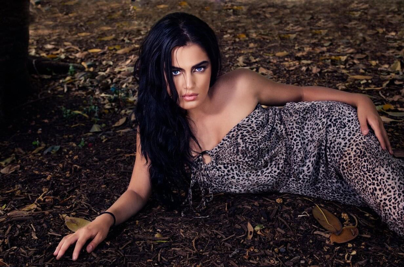 Female model photo shoot of Marsal Rodwal