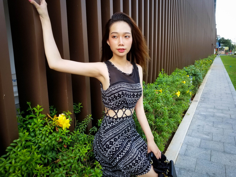 Female model photo shoot of Trinh Truong