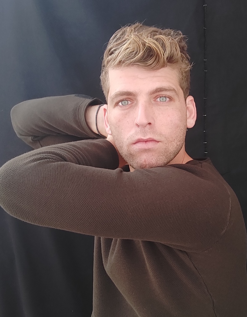 Male model photo shoot of lotan cohen