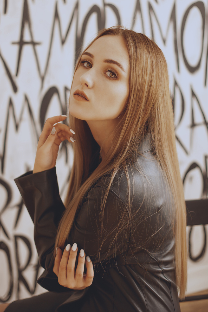 Female model photo shoot of Anna Boikova