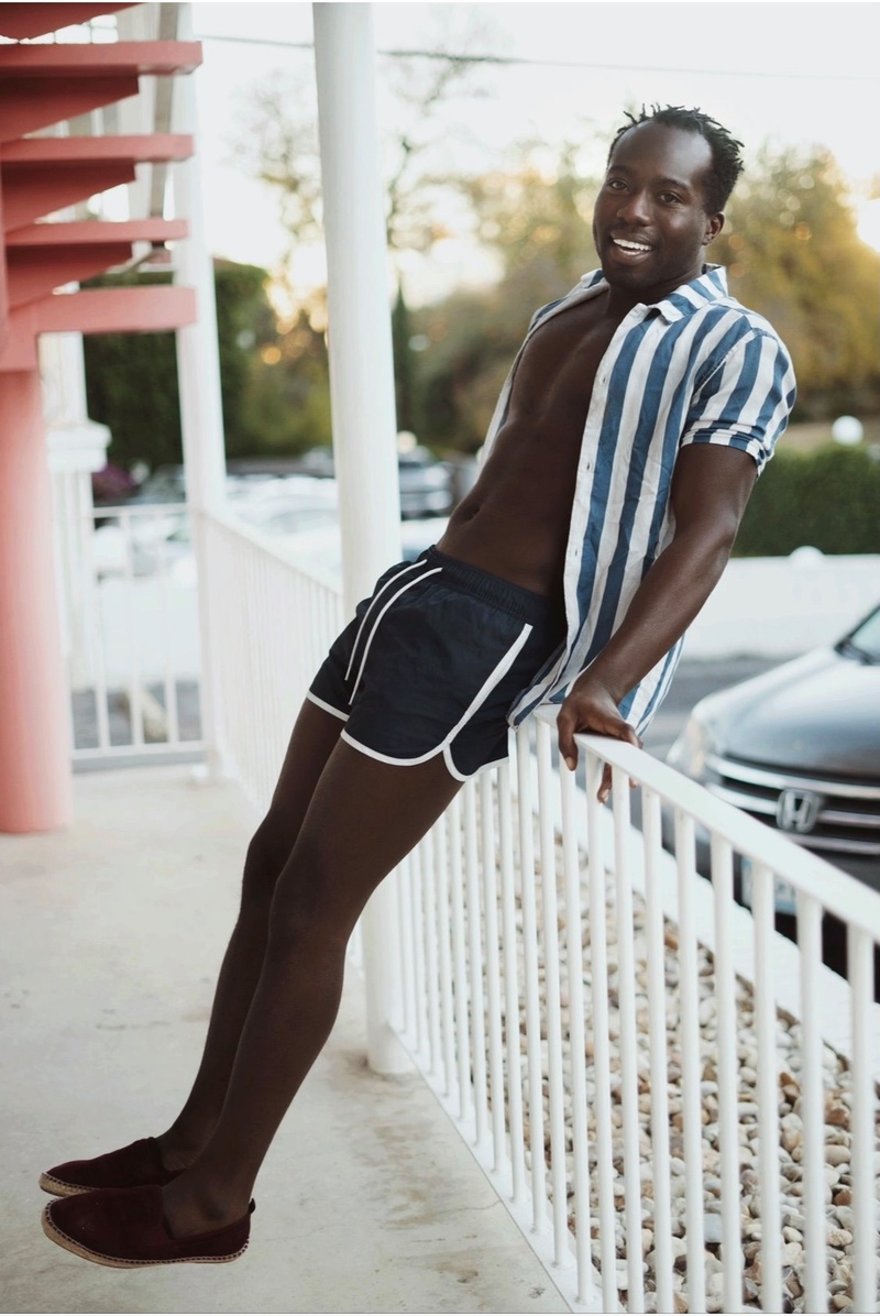 Male model photo shoot of KwakuKlaus