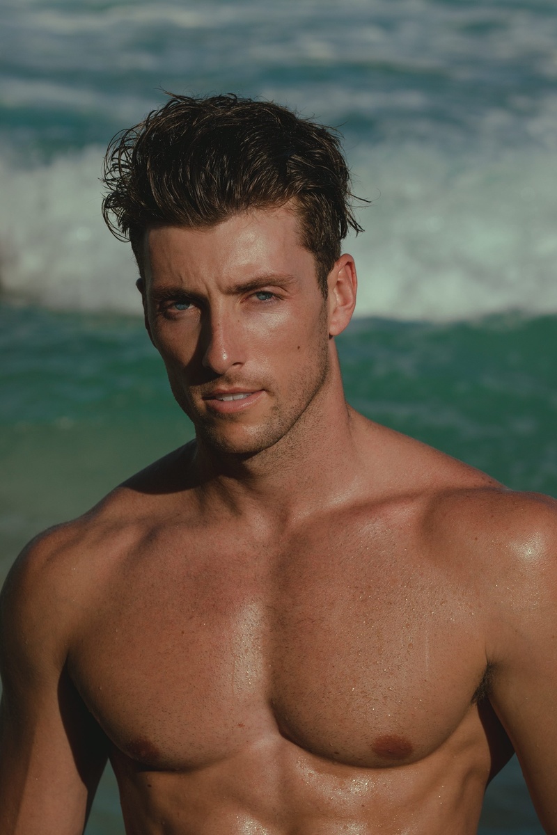 Male model photo shoot of Jeff Violette by Victor Ozuna in Tulum, Mexico