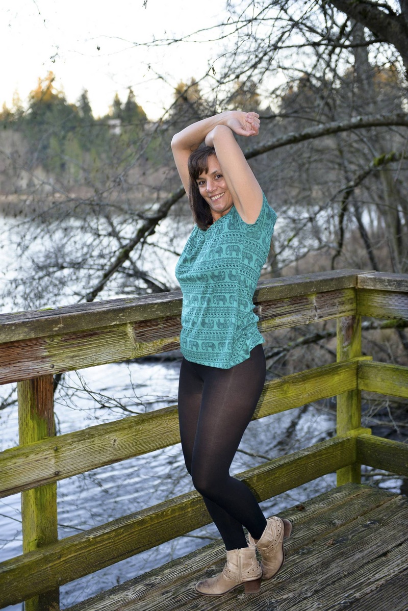 Female model photo shoot of klara in Washington