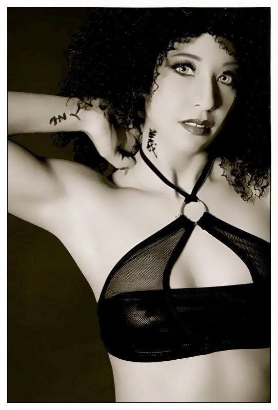 Female model photo shoot of Tamara by Peter Marlin, makeup by Shecoya
