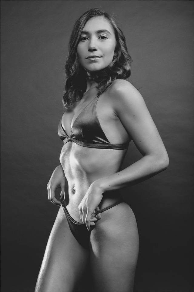 Female model photo shoot of MaryBarton02