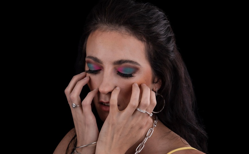 Female model photo shoot of AlicatMcGuigan in Faulconbridge NSW