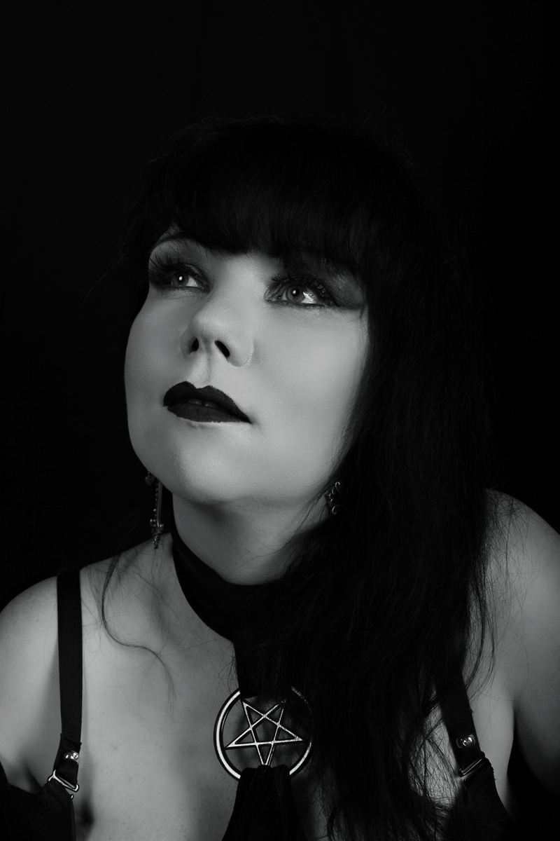 Female model photo shoot of Dark Raven 