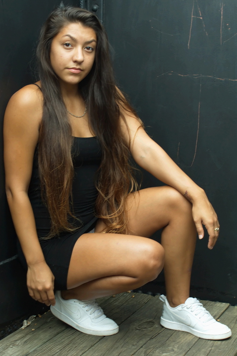 Female model photo shoot of MaliaAlvarez