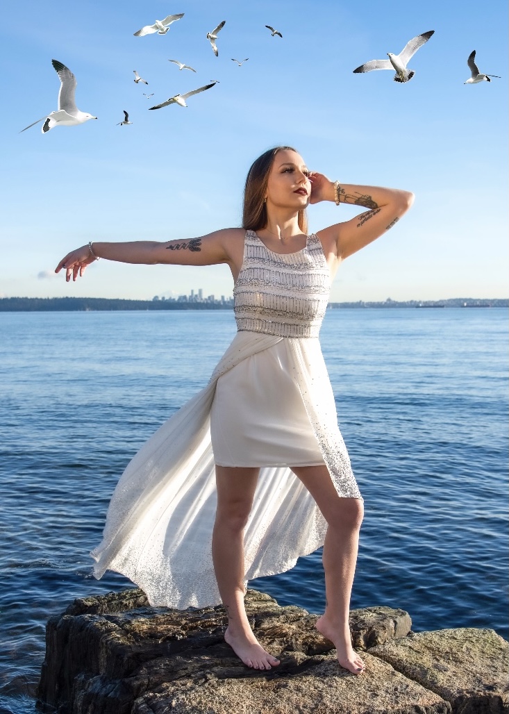 Female model photo shoot of Nicolle Fry