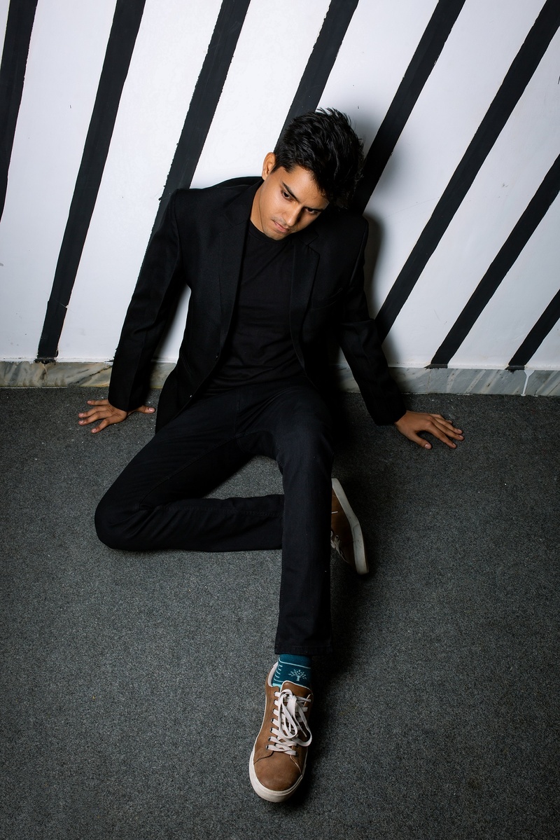 Male model photo shoot of Ghanisth