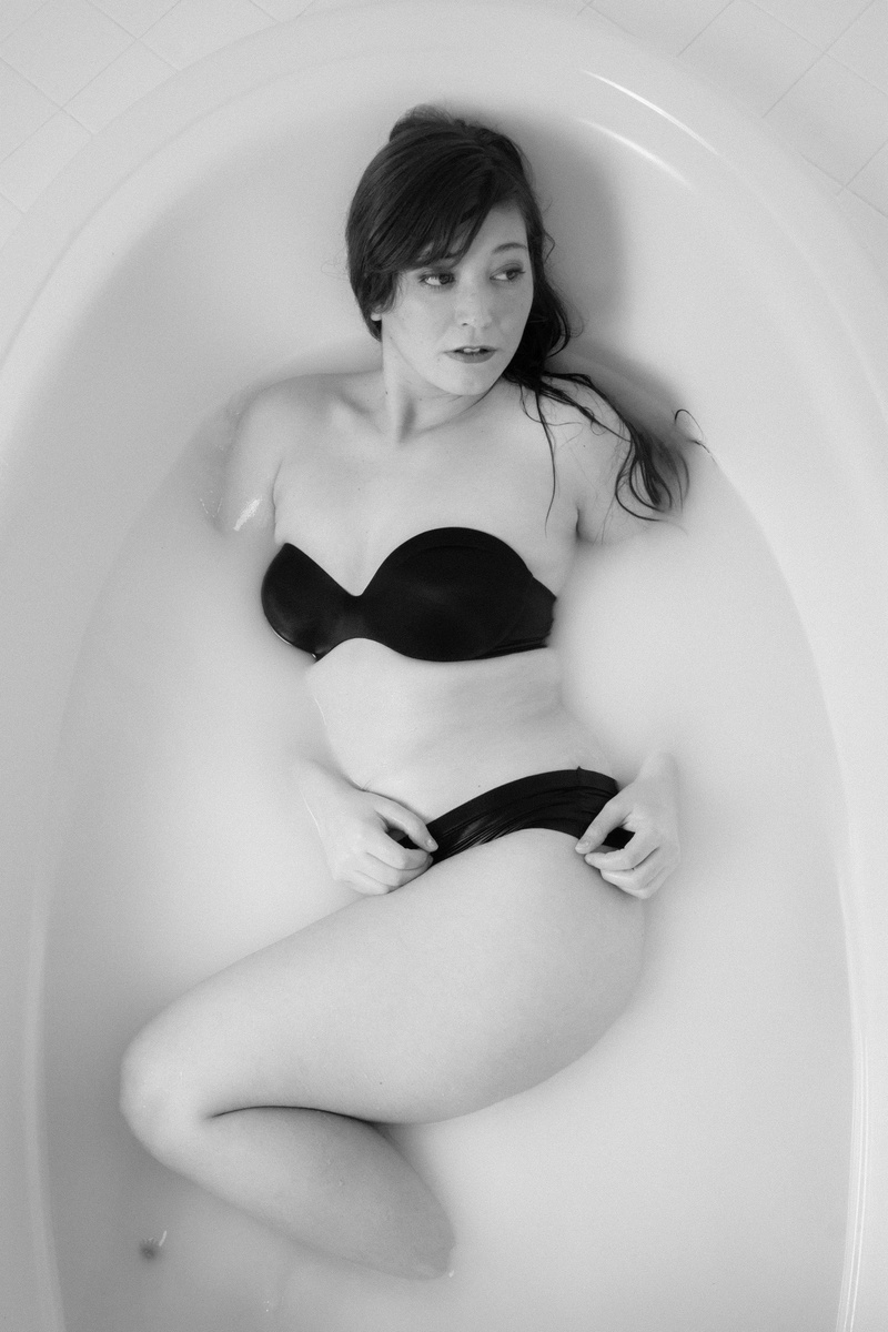 Female model photo shoot of Ramona Kiss