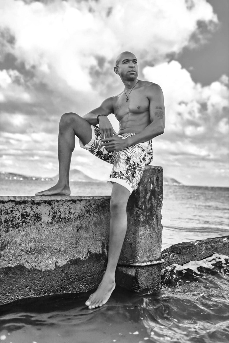 Male model photo shoot of Scott L in Honolulu, Hawaii