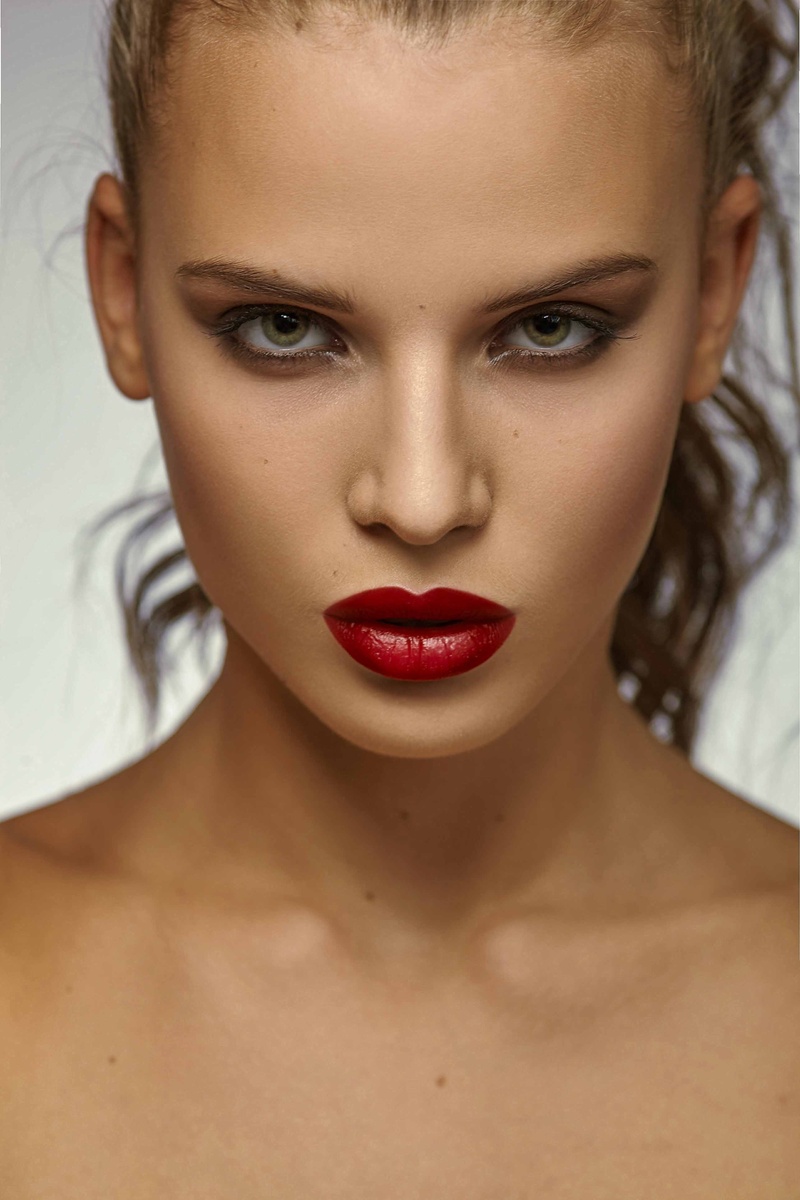 Female model photo shoot of annagryzlova