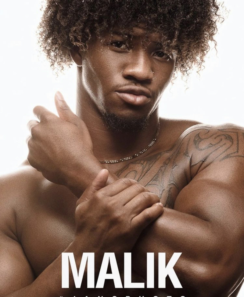 Male model photo shoot of Maliktwoodson