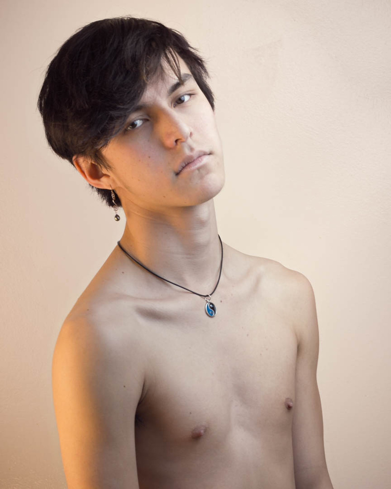 Male model photo shoot of Drew Intuit
