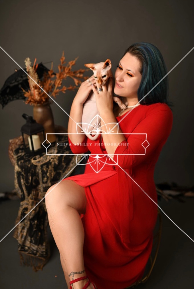 Female model photo shoot of Yulia Loginova