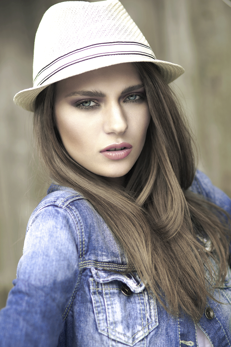 Female model photo shoot of Wioletta Kolpak by Smoshkov