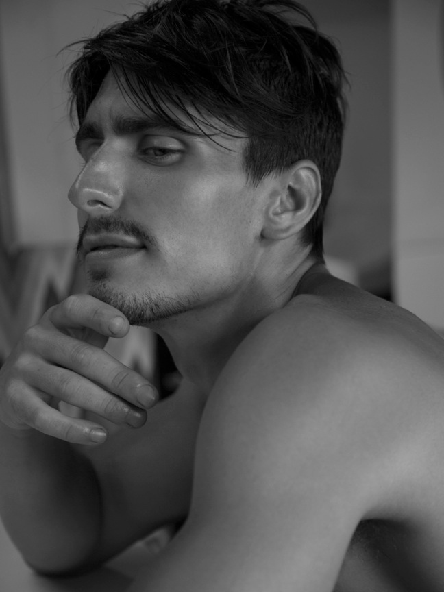 Male model photo shoot of KreeHalz