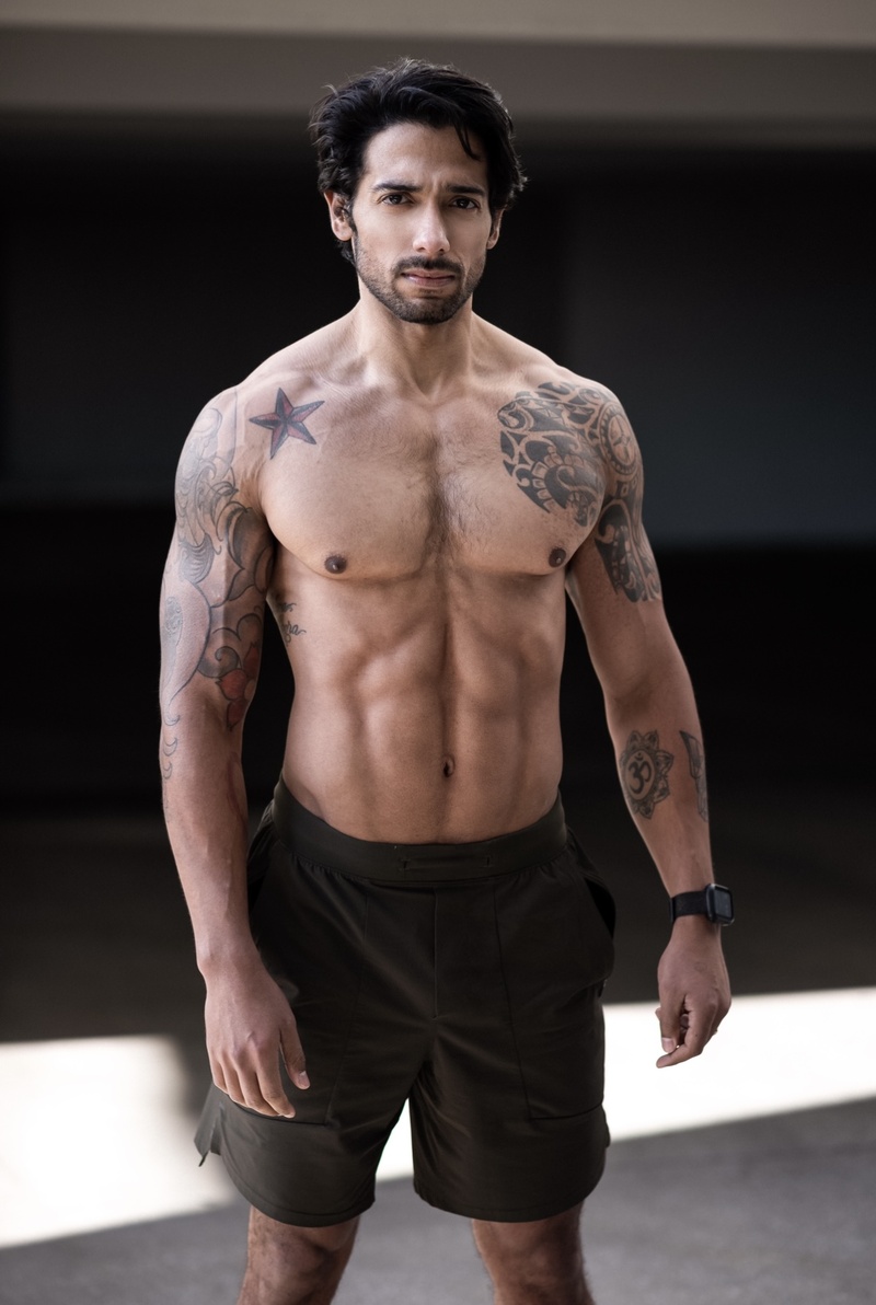 Male model photo shoot of Adam Caratini