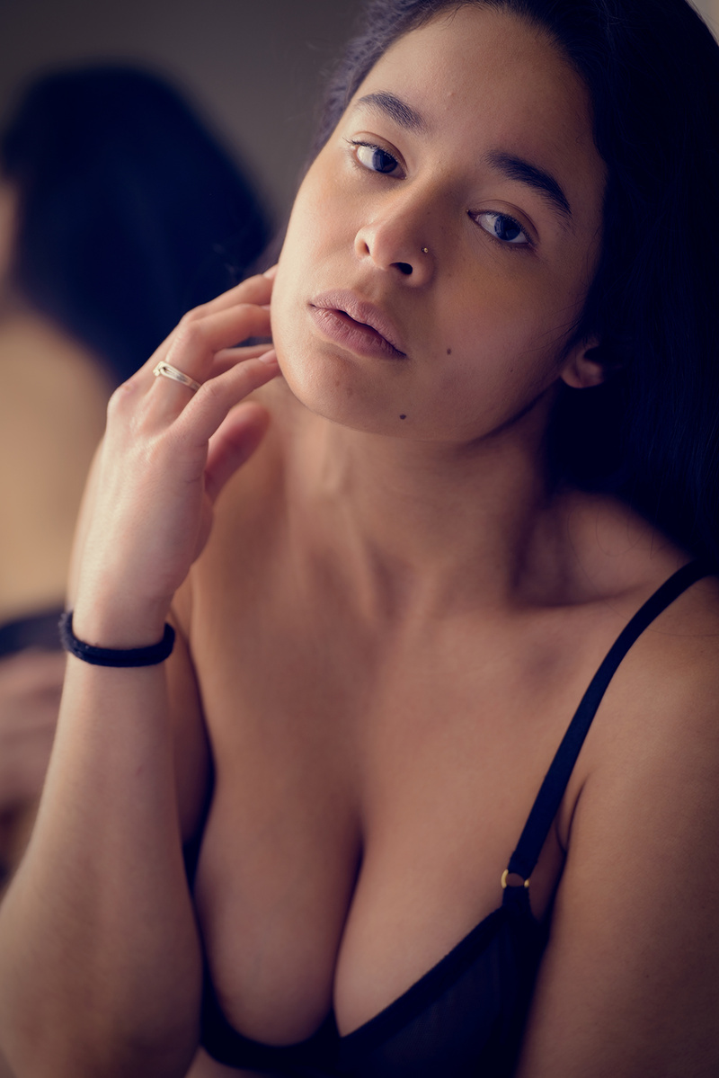 Female model photo shoot of Jessi_Valntine in JLee Photo Studio