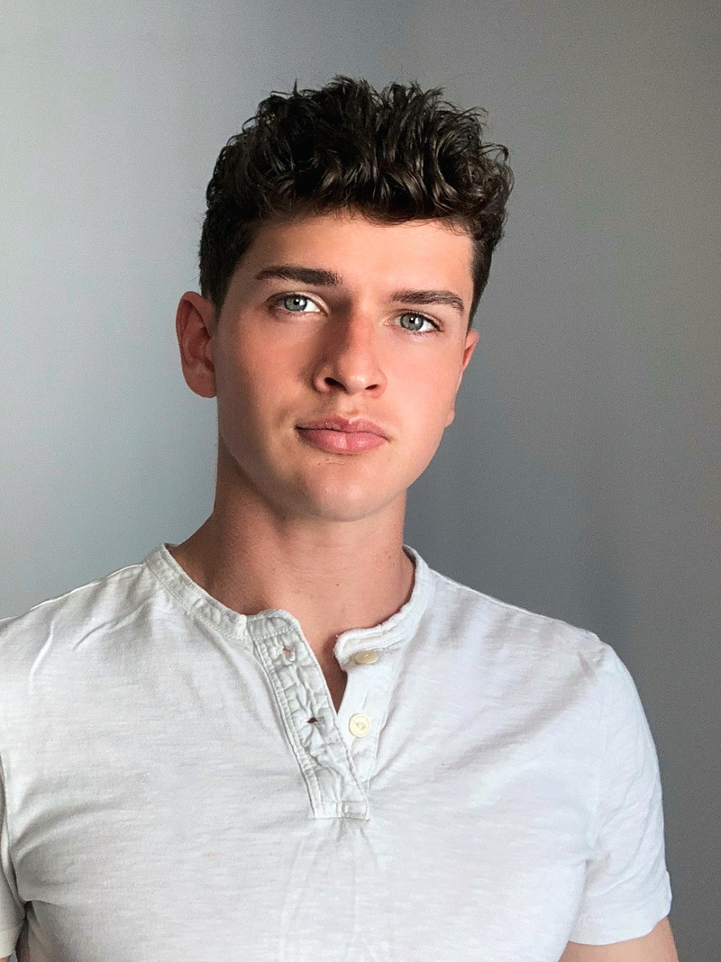 Male model photo shoot of HollywoodModel