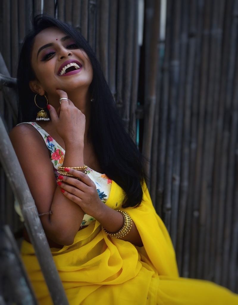 Female model photo shoot of Reet Das Gupta by Amaan Imam