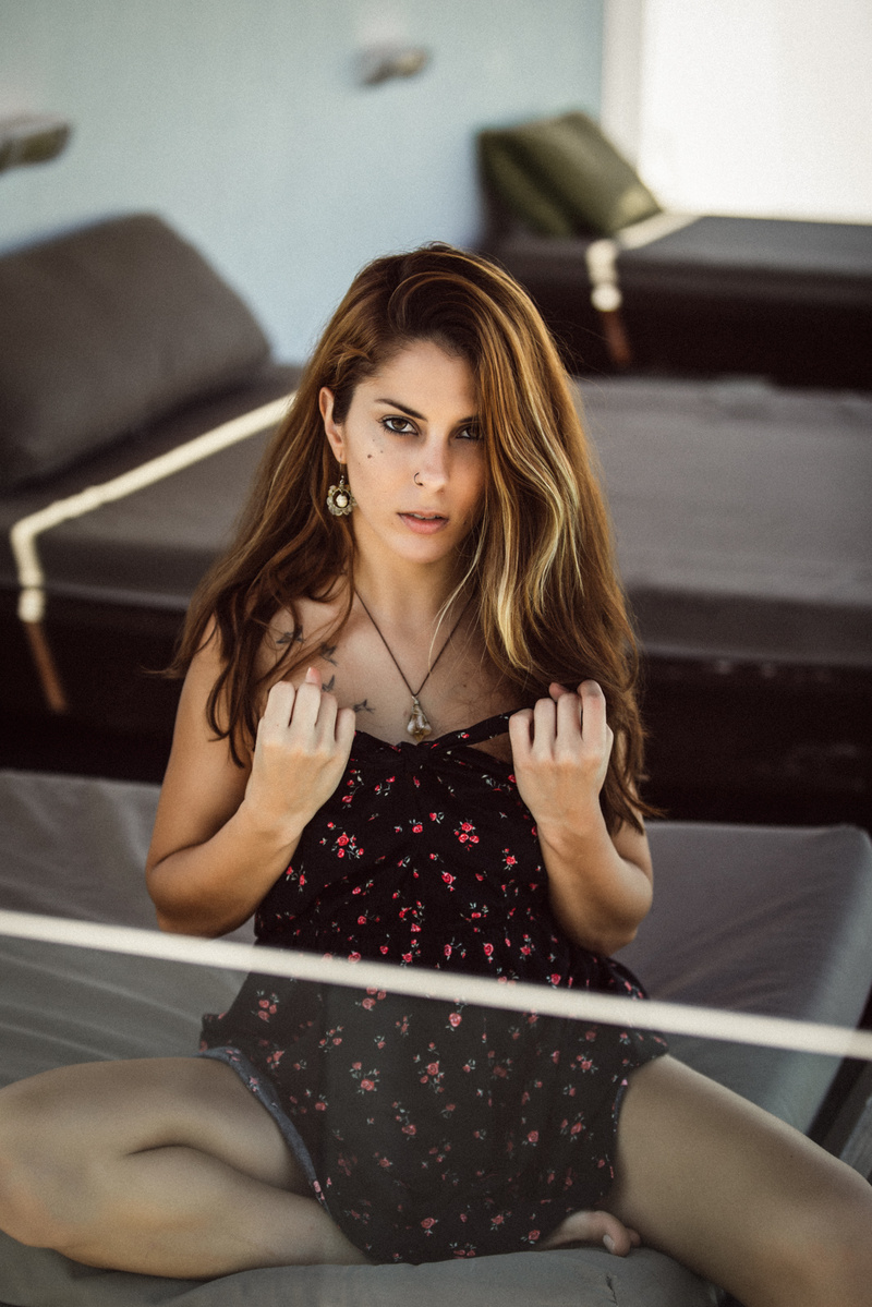 Female model photo shoot of Agatha Alves