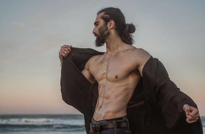 Male model photo shoot of Cyrus Shirvan