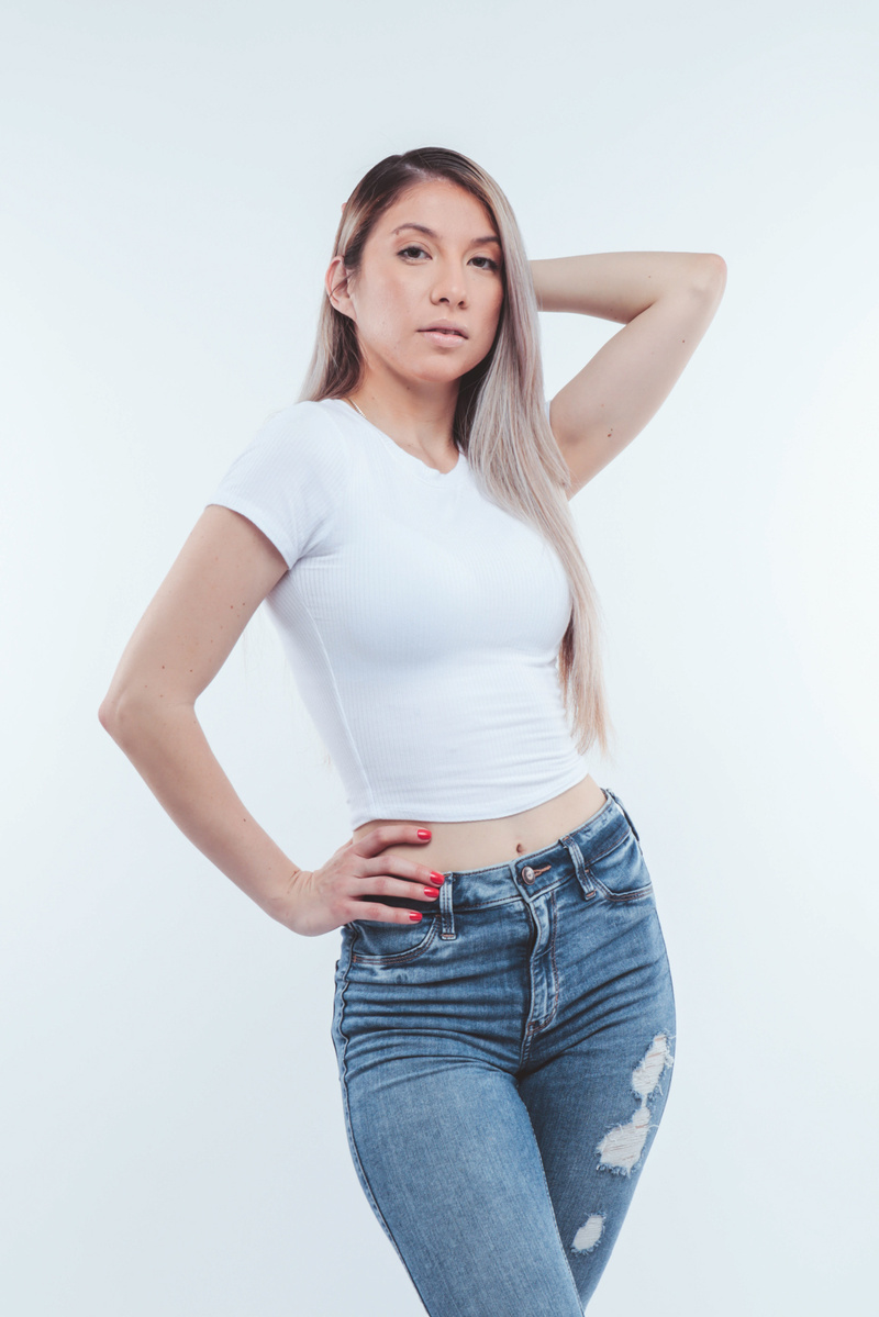 Female model photo shoot of DELMYTOBAR