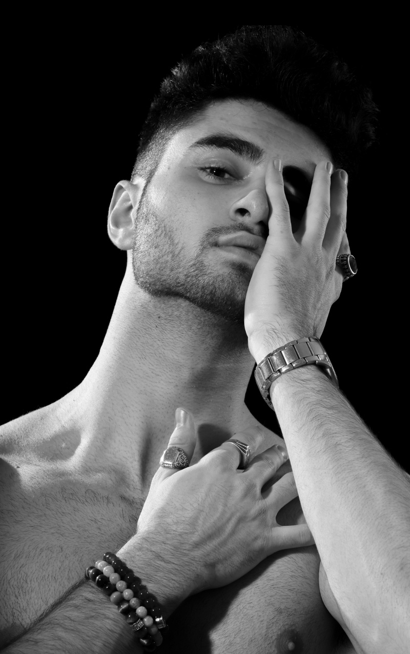 Male model photo shoot of Shayan Razaghi