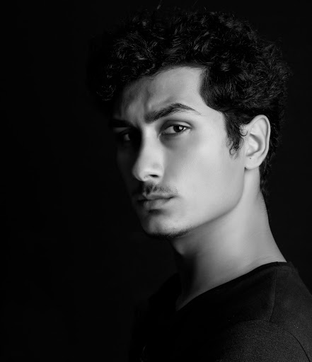 Male model photo shoot of Yusuf Taha Luleci in Turkey