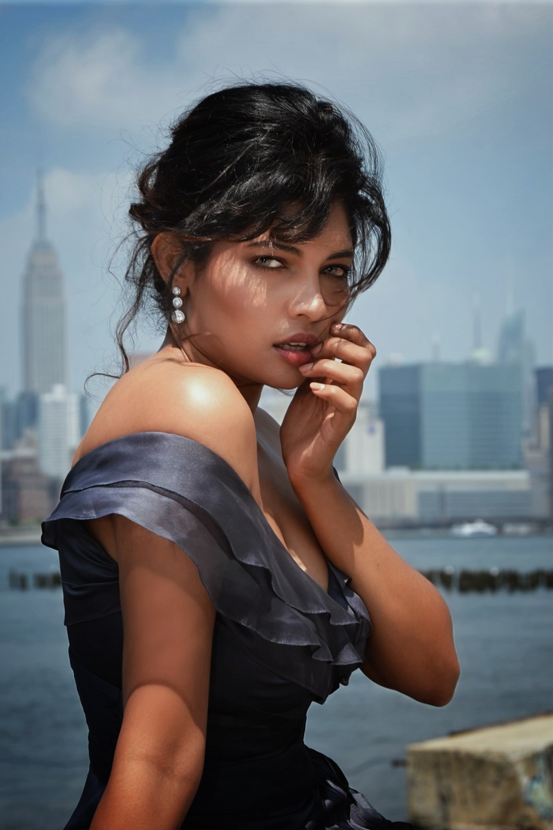 Female model photo shoot of Sheetal Deo
