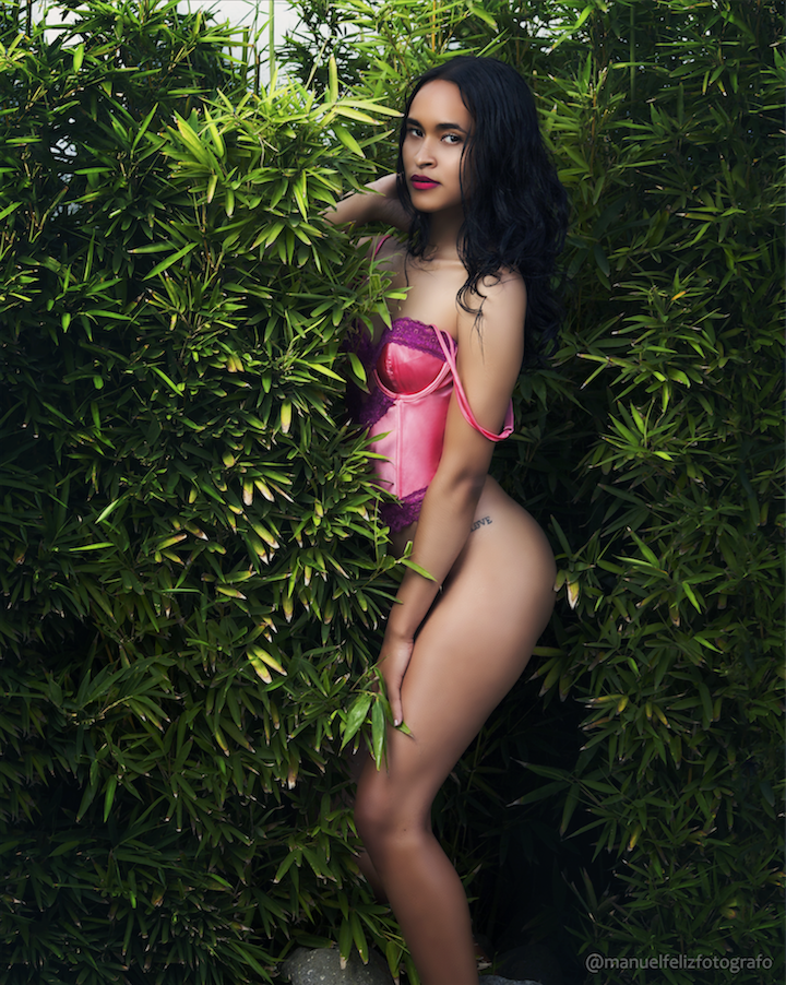 Female model photo shoot of Yaneiry Ferreira in Dom Rep
