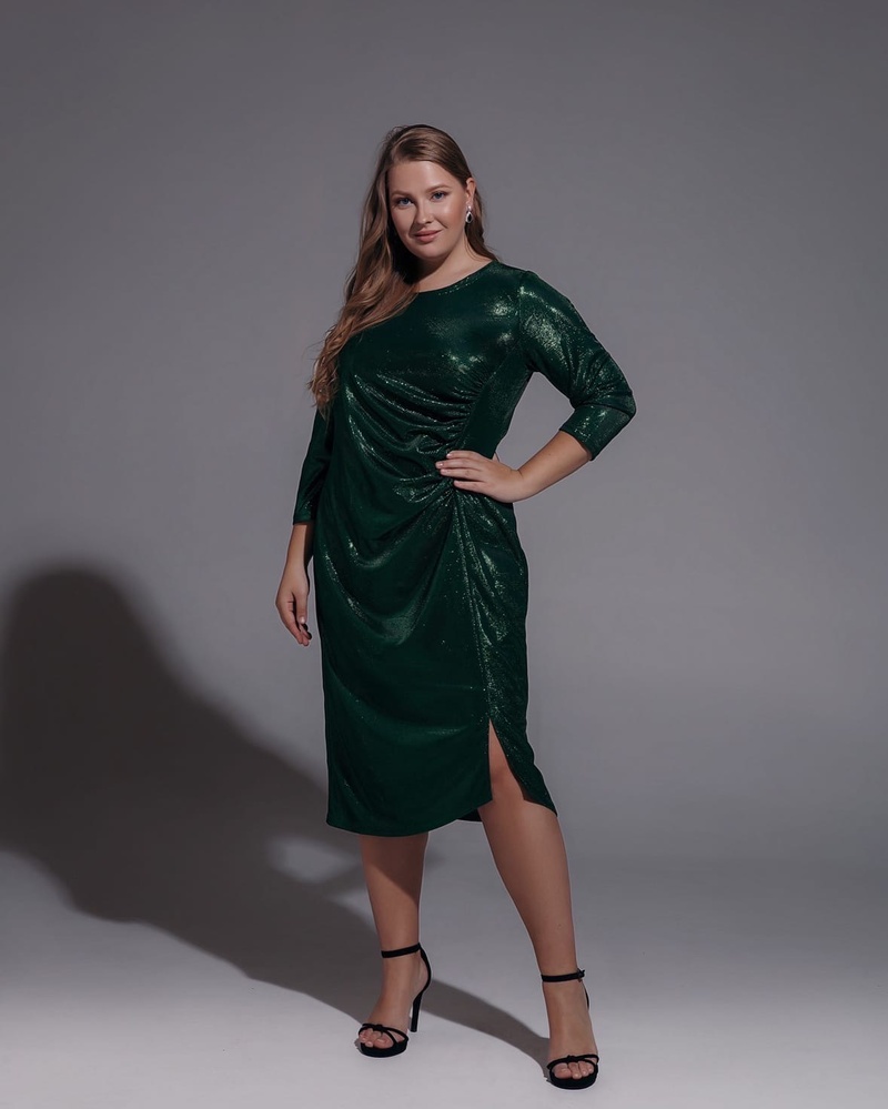 Female model photo shoot of AvaNova