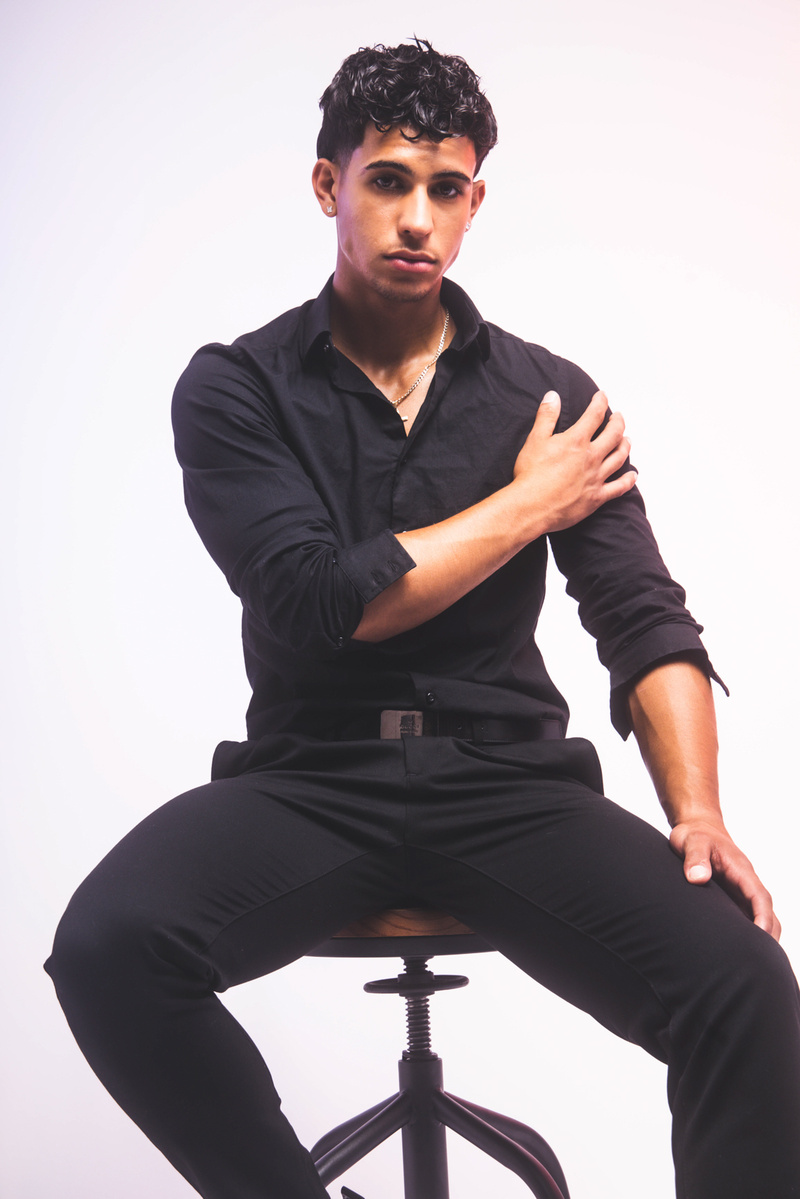 Male model photo shoot of Sean Plasenica