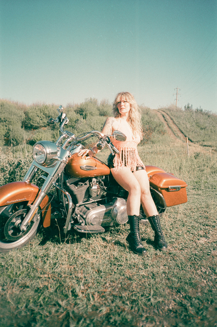 Female model photo shoot of Terra Kenzie in My Ride or Dyna
