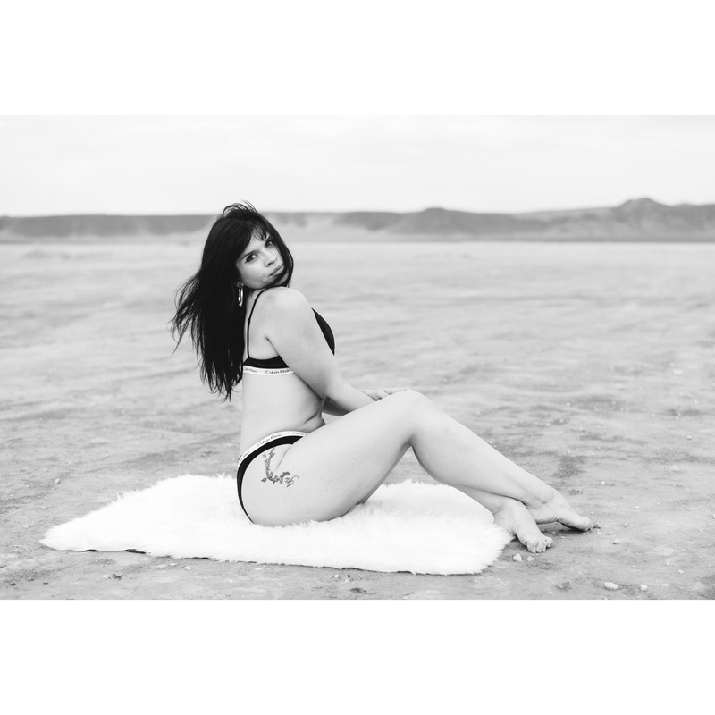 Female model photo shoot of Miss_gigi