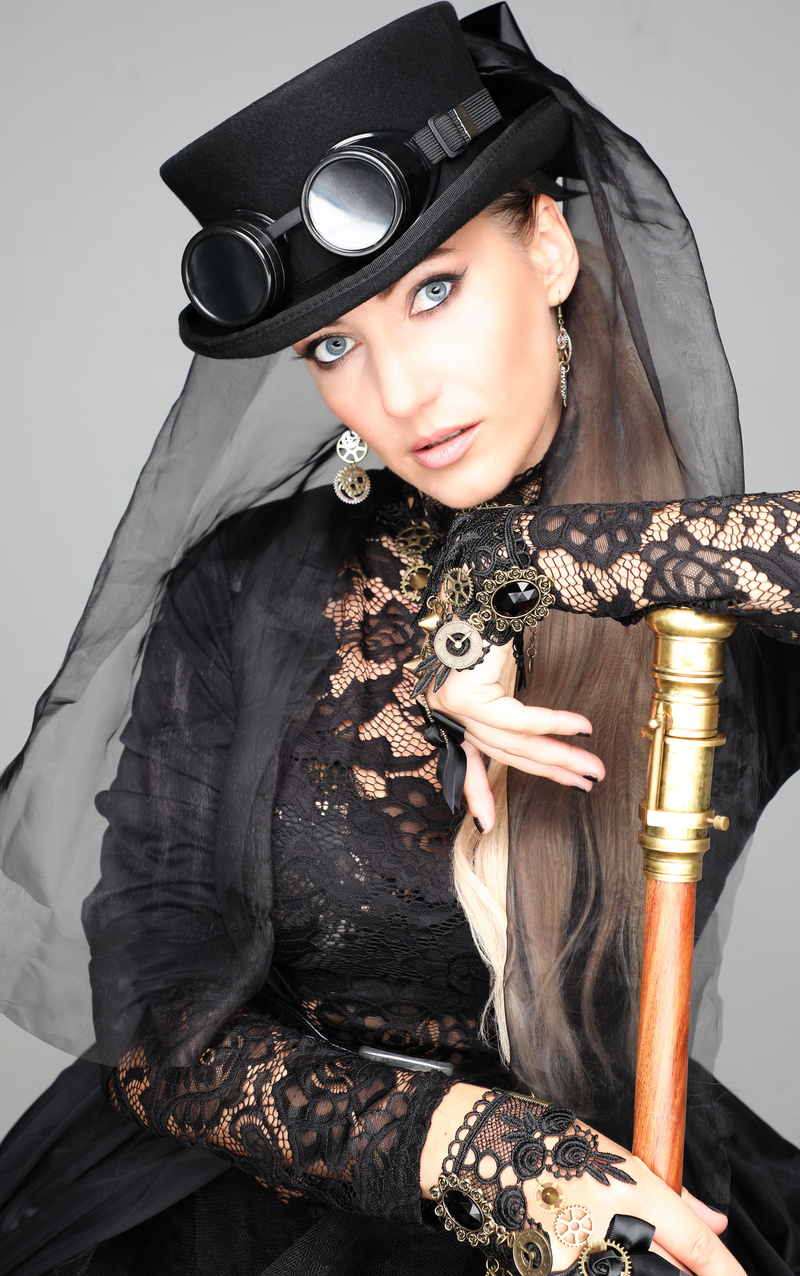 Female model photo shoot of Alona Cheborak by Calvin Coffer